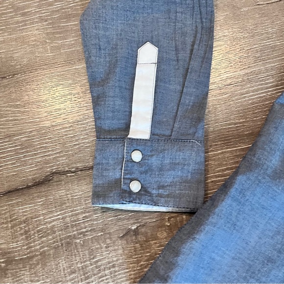 Ladies Sz Small Gray/blue Adiktd Long Sleeve Embroidered Western Shirt - Picture 2 of 9